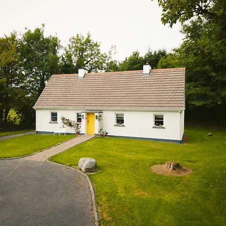Longford Yellow Star Self-catering Esker South