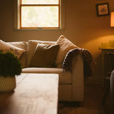 Longford Yellow Star Self-catering Esker South