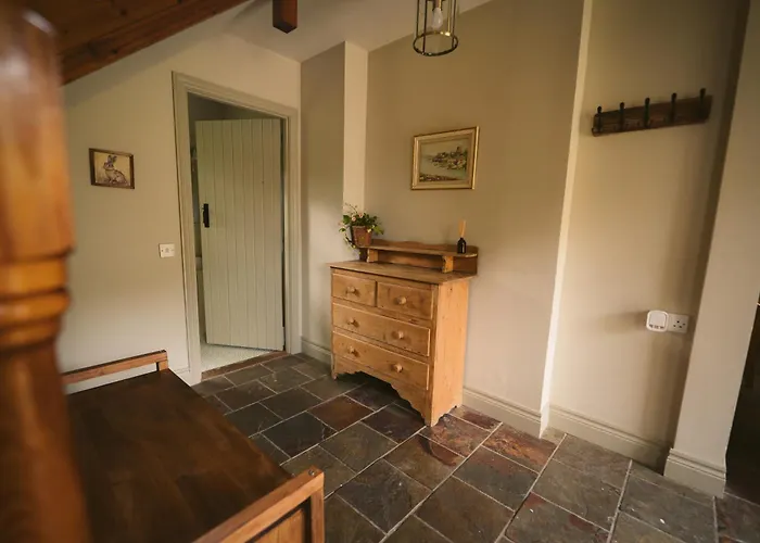 Longford Yellow Star Self-catering * Esker South